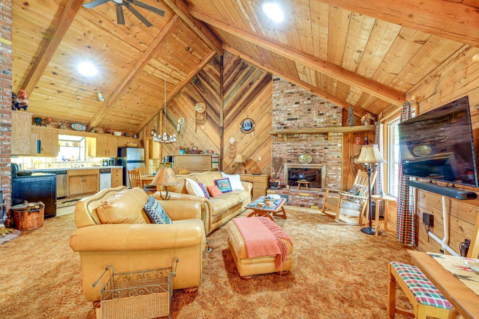 Cozy Family-Friendly Badger Retreat With Fireplace! Εξωτερικό φωτογραφία