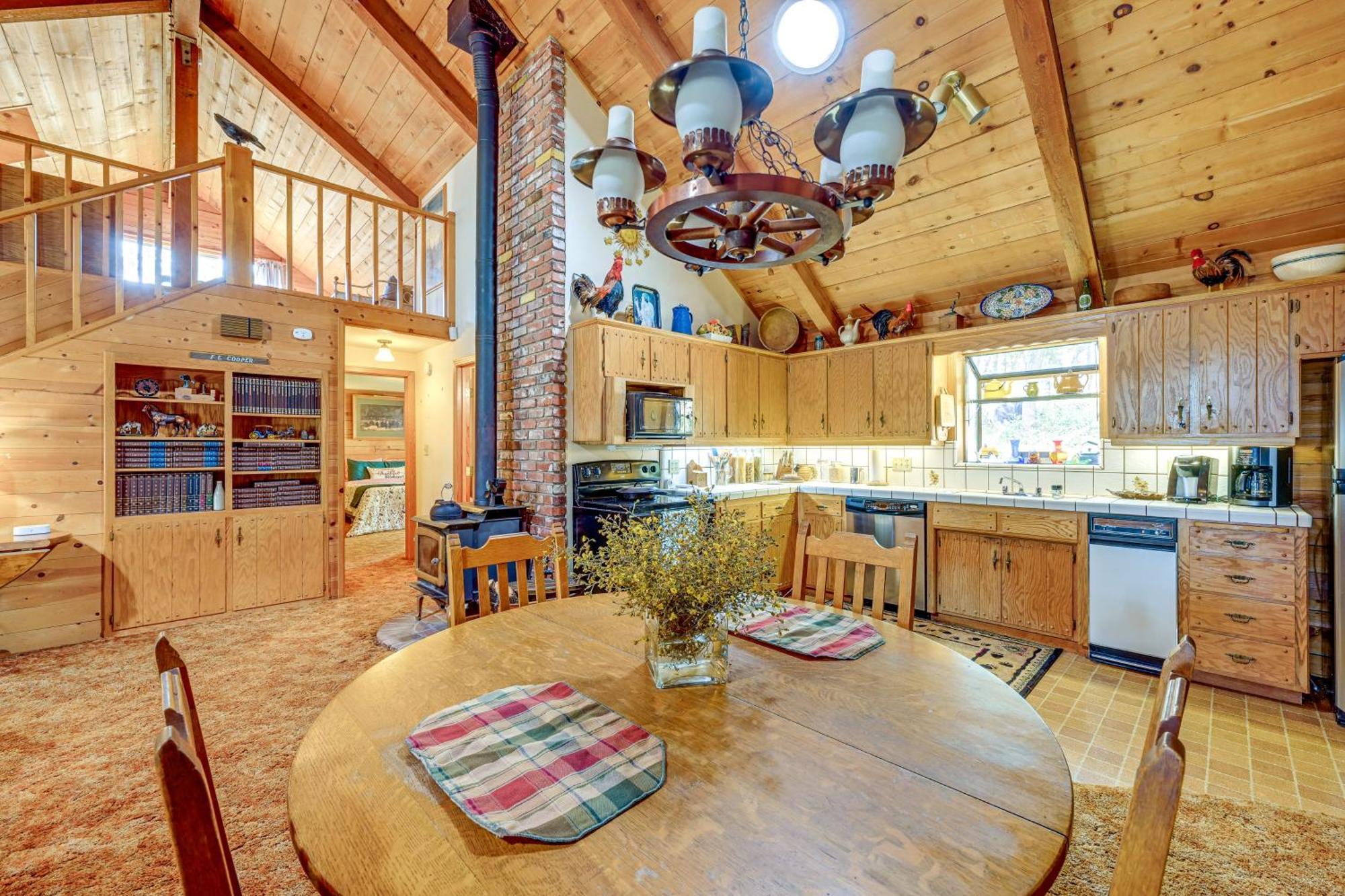Cozy Family-Friendly Badger Retreat With Fireplace! Εξωτερικό φωτογραφία